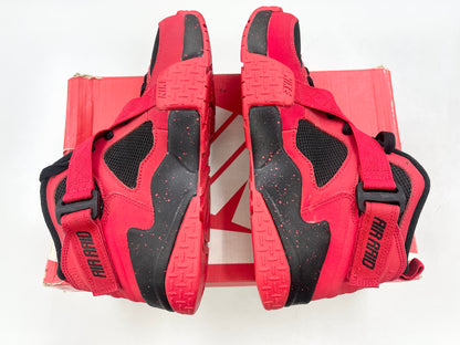 SZ 5.5Y.      2013 Kid Nike Air Raid GS Red.