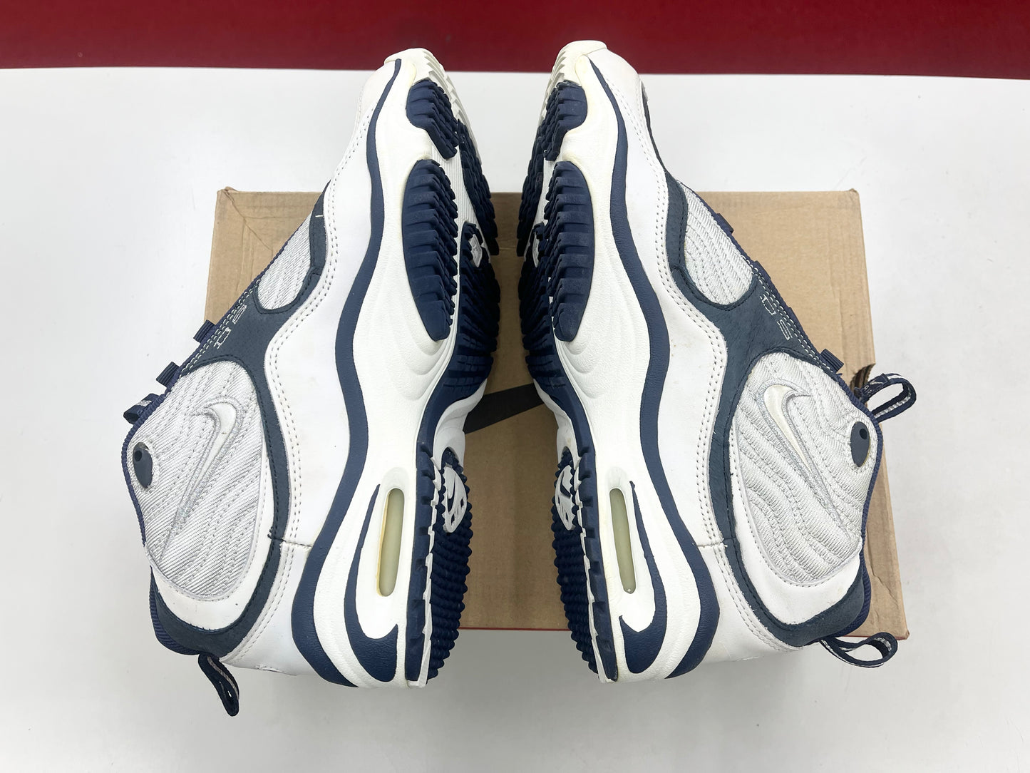 SZ 10 Men.     1998 Nike Air Speed Flash Deion Sanders.