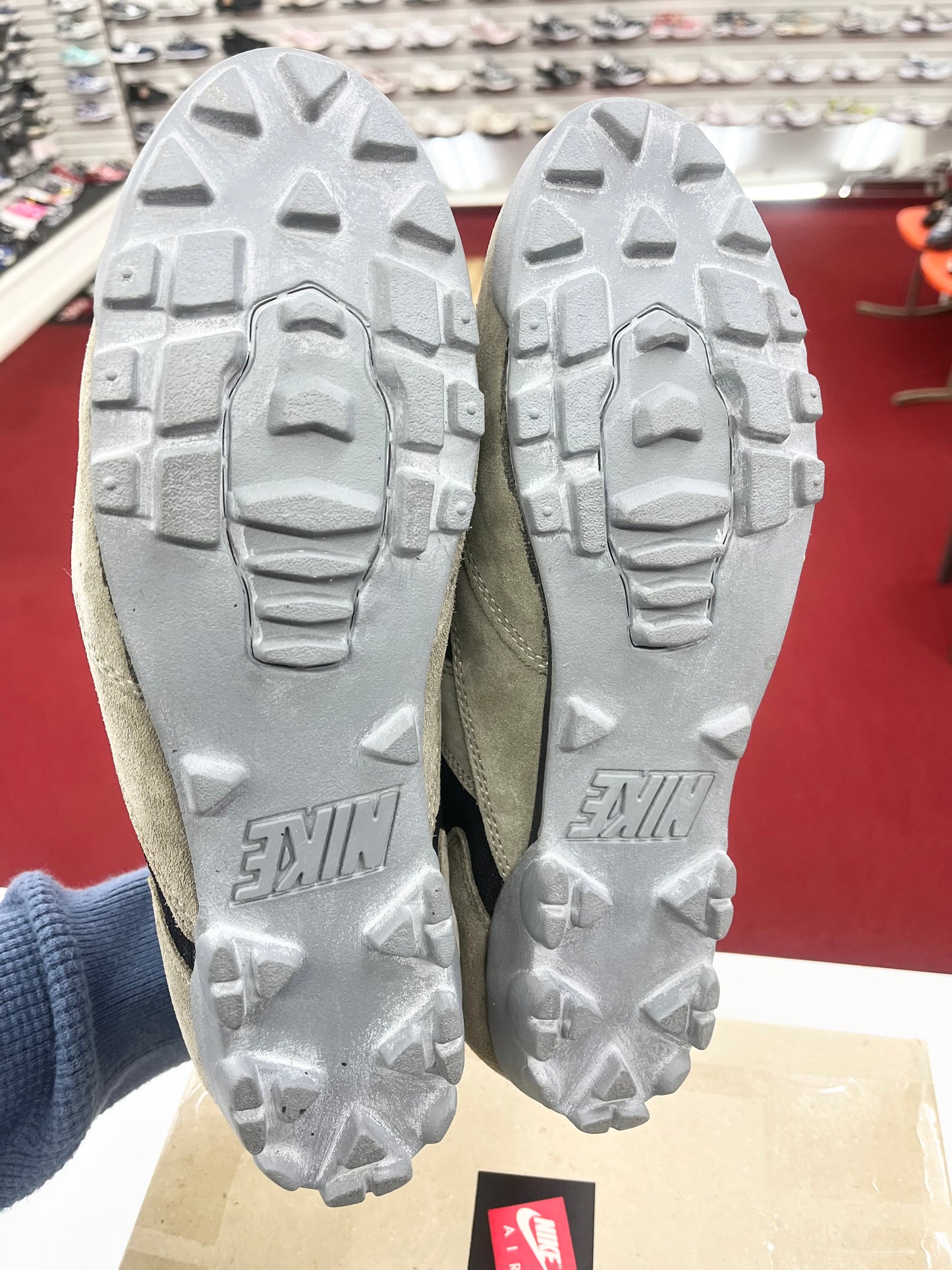 SZ 12 Nike Nguba ACG