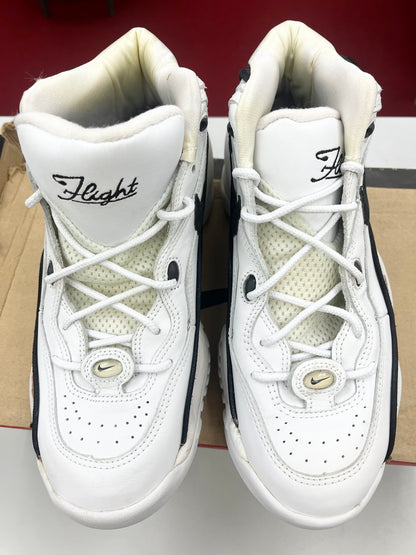 SZ 10.5 Men.    1996 Nike Air Flight White/Black.