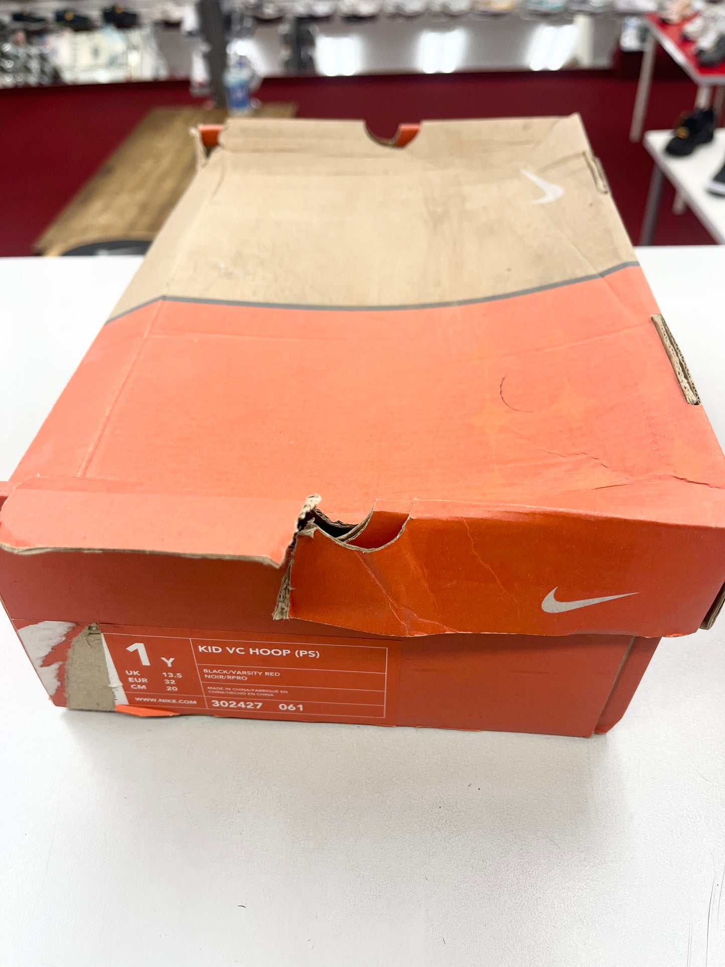 SZ 1Y.       2001 Kid Nike VC Hoop.