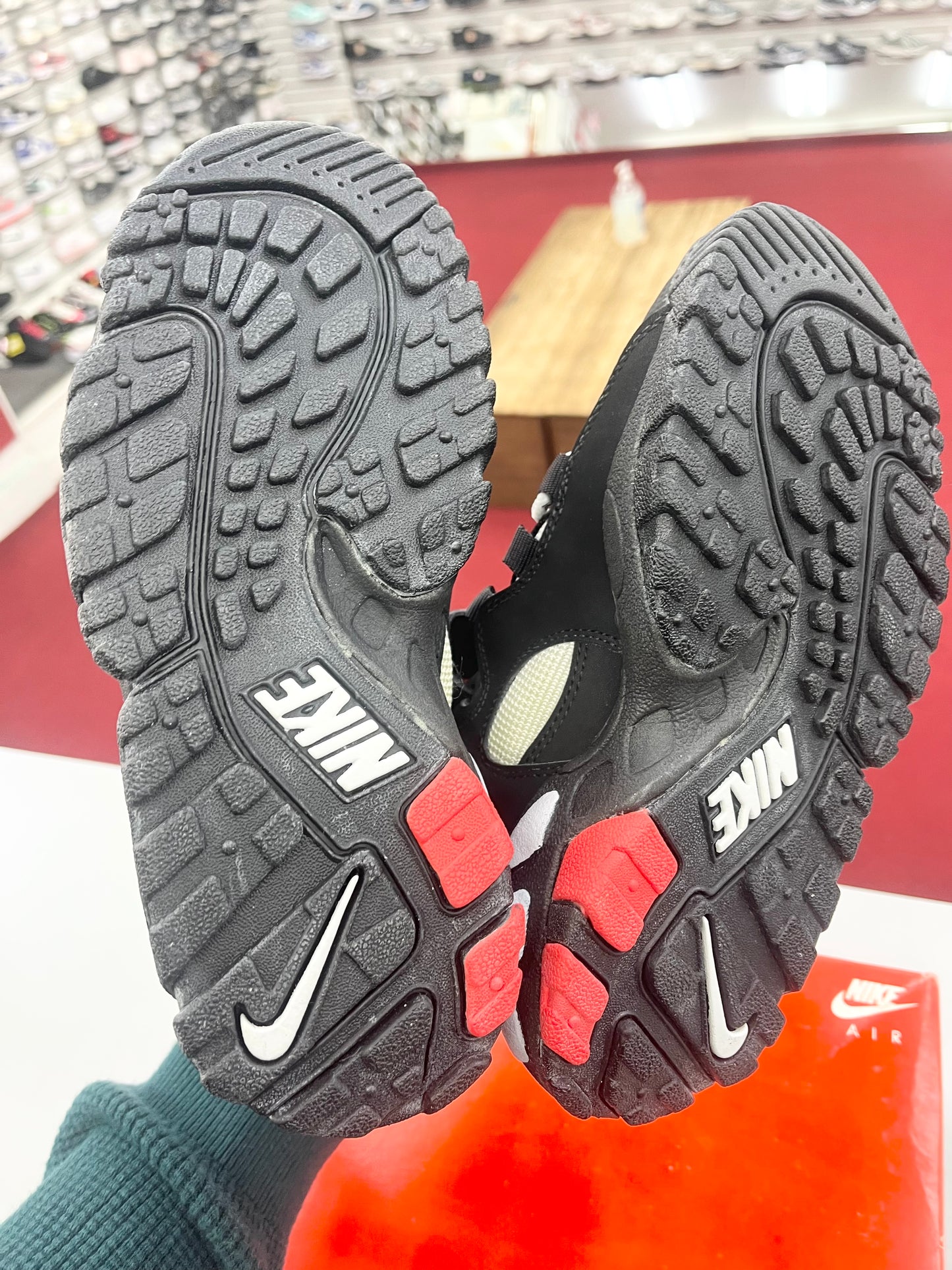 1995 Nike Air Fly Mid.