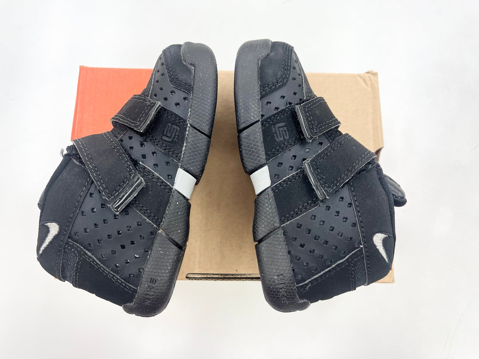 2005 Baby Nike LeBron 20-5-5