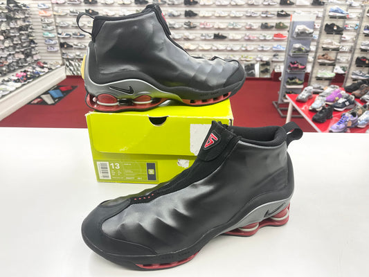 Size 13 Men.    2001 Nike Shox Vince Carter.