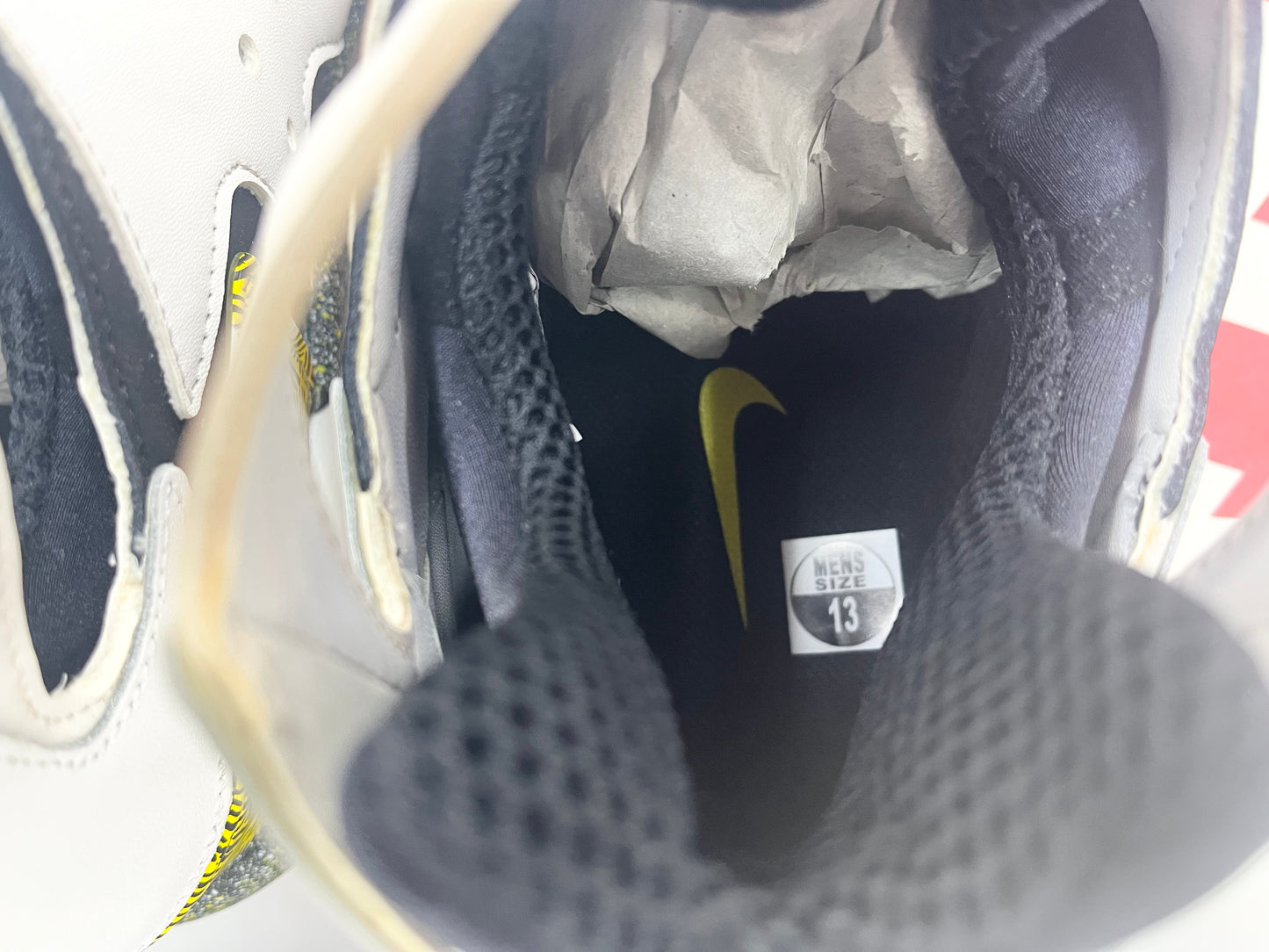 SZ 13 Men.    2013 Nike Air Tech Challenge Huarache.