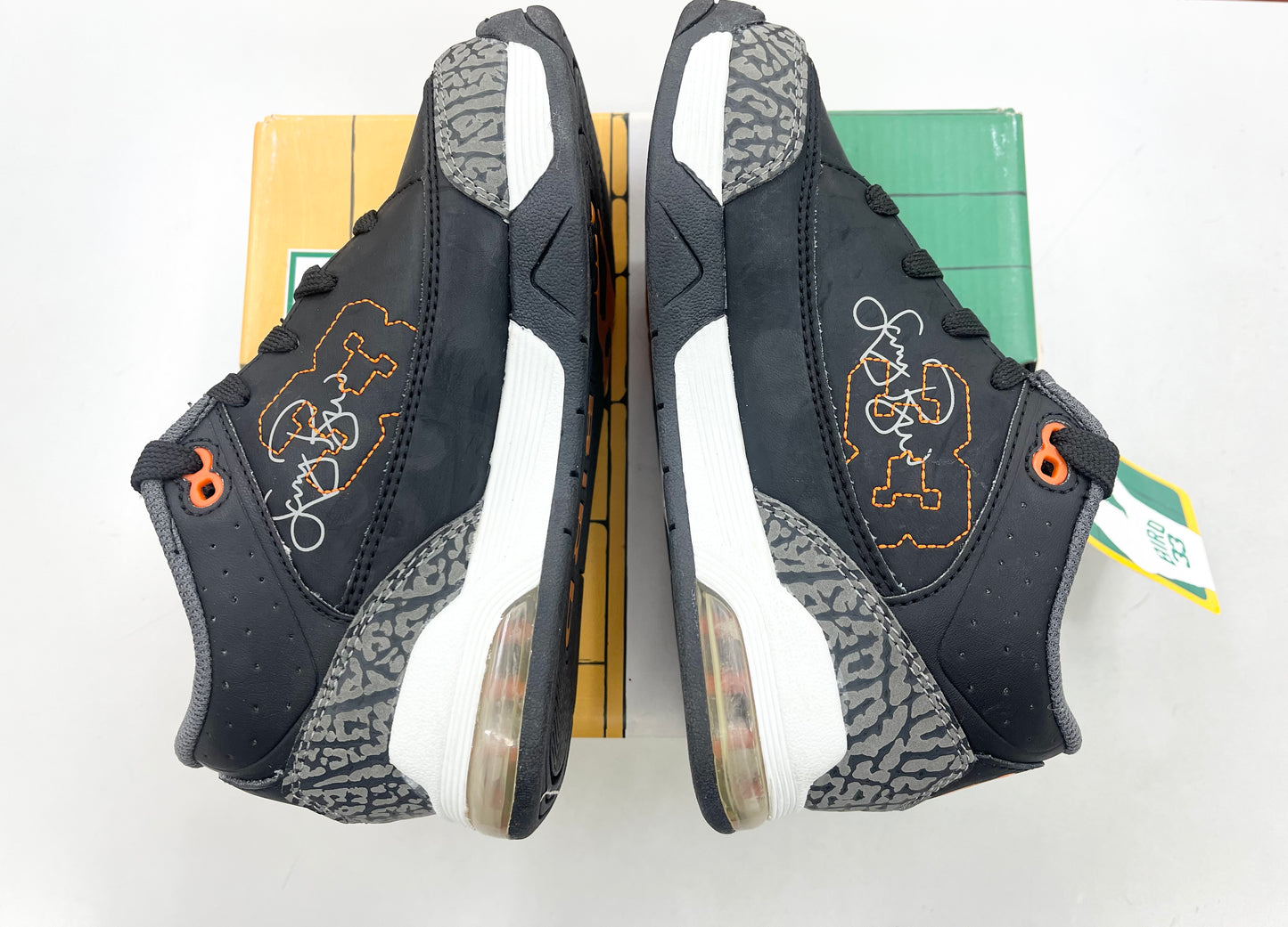 SZ: 13C    2008 Kids Sketchers Larry Bird Defense shoes.