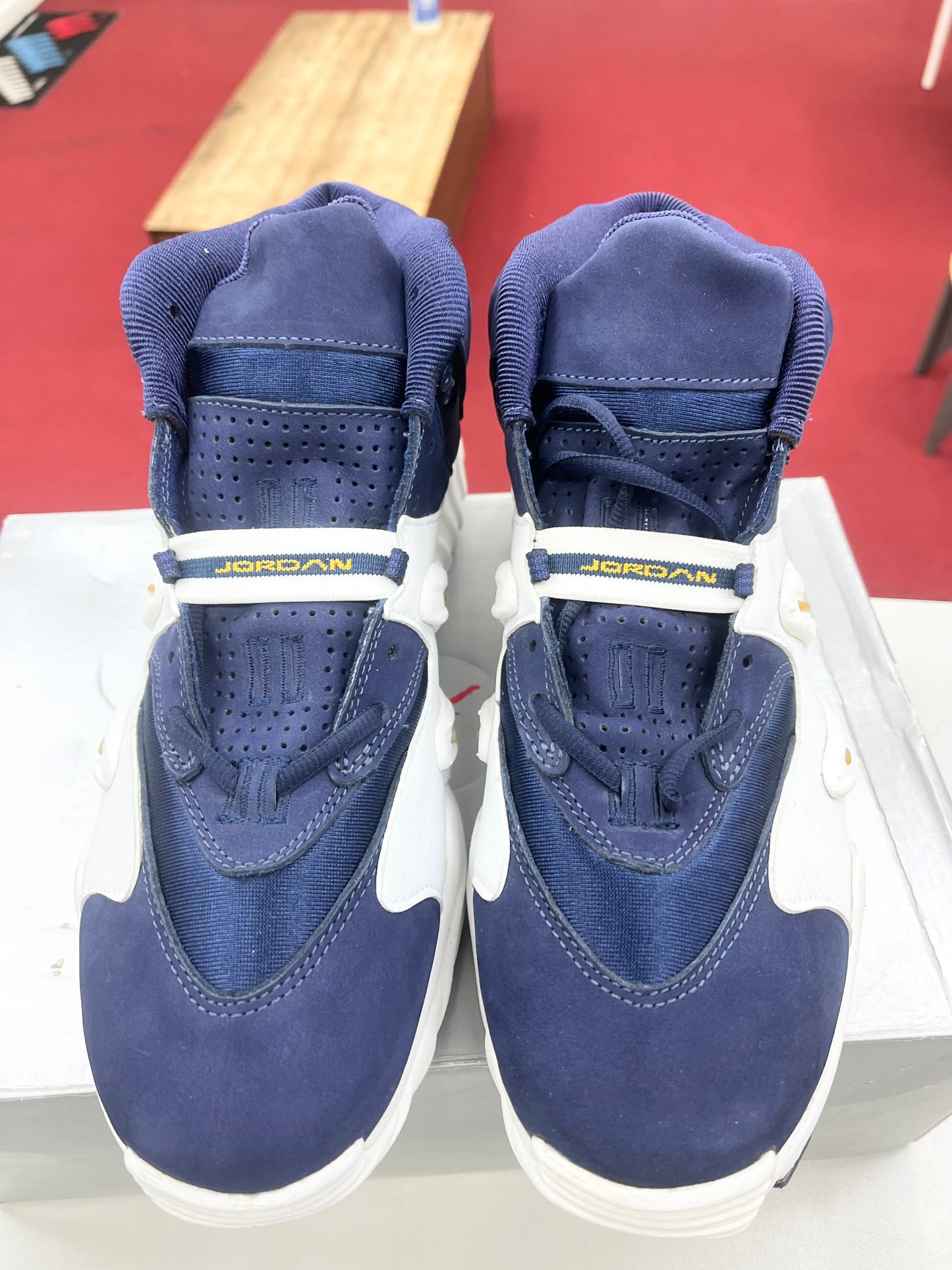 1999 Jordan 3’Percent Navy/White.