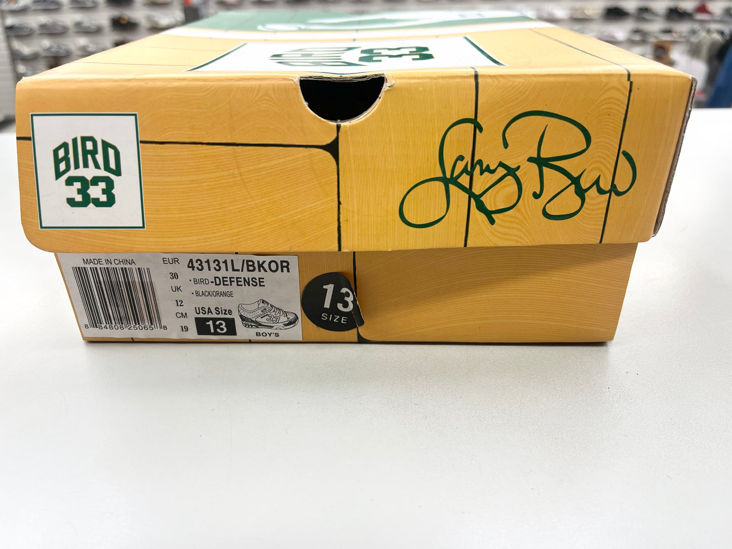 SZ: 13C    2008 Kids Sketchers Larry Bird Defense shoes.