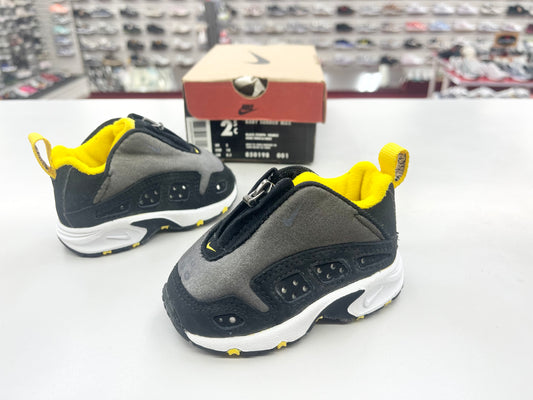 SZ 2.5C.        1999 Baby Nike Sunder Max.