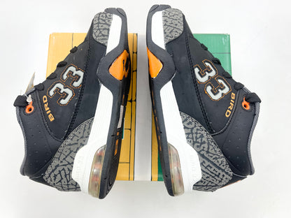 SZ: 13C    2008 Kids Sketchers Larry Bird Defense shoes.