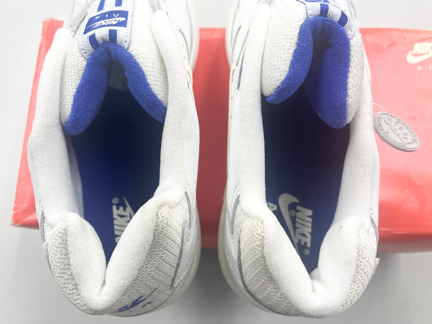 SZ 10 Men.    1993 Nike Air Ace