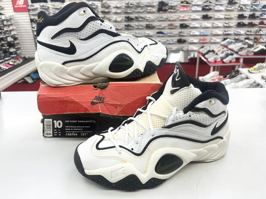 SZ 10 Men.       1996 Nike Air Flight Turbulence.