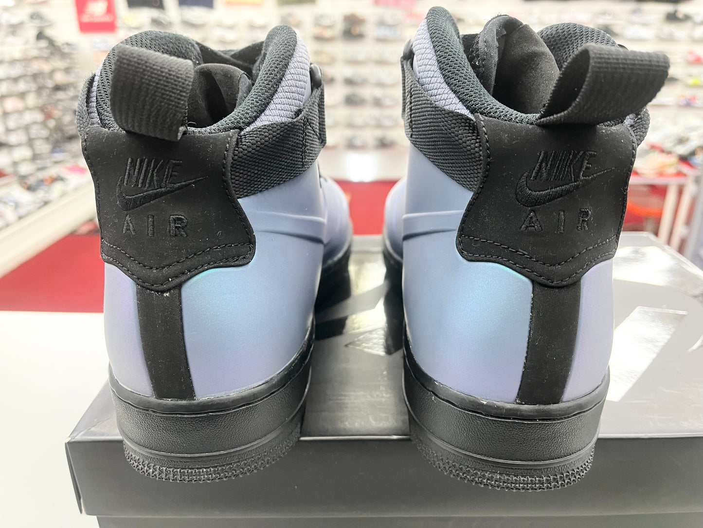 SZ 9.5 Men.      2018 Nike AF 1 Foamposite Cup Lt Carbon.