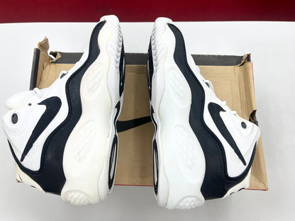 SZ 10.5 Men.    1996 Nike Air Flight White/Black.