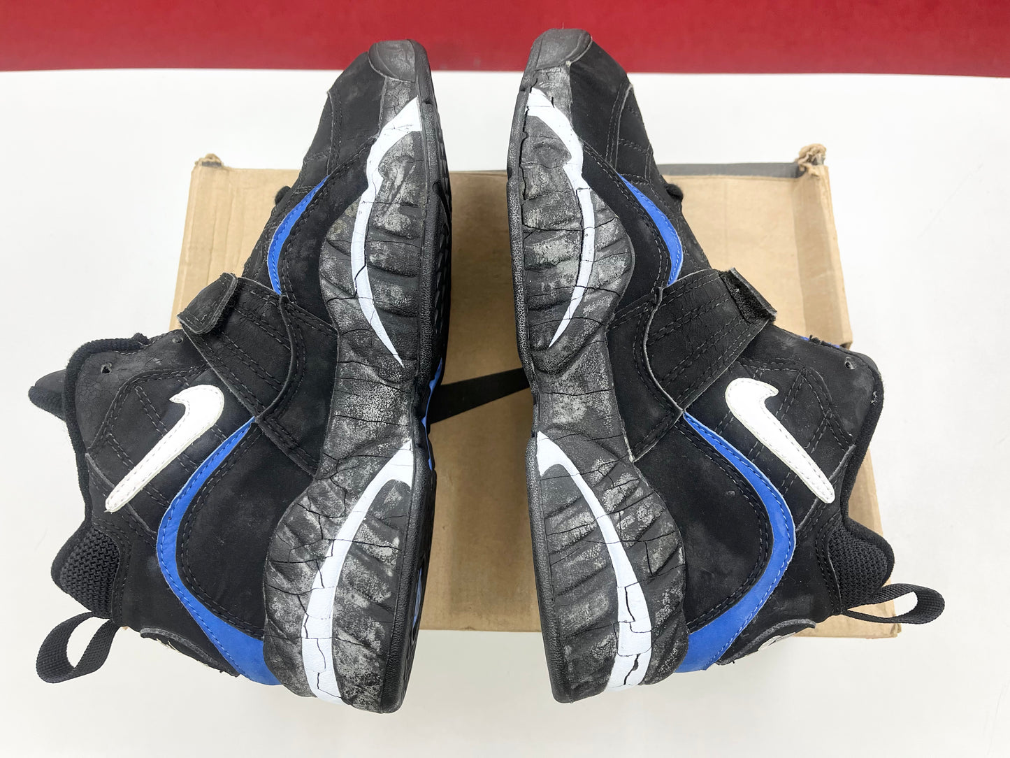 SZ 9 Men.     1995 Nike Tenacity Plus Black Royal.
