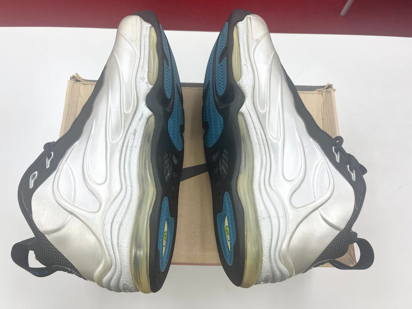 SZ 12 Men.    1998 Nike Total Air Foamposite Max Tim Duncan.