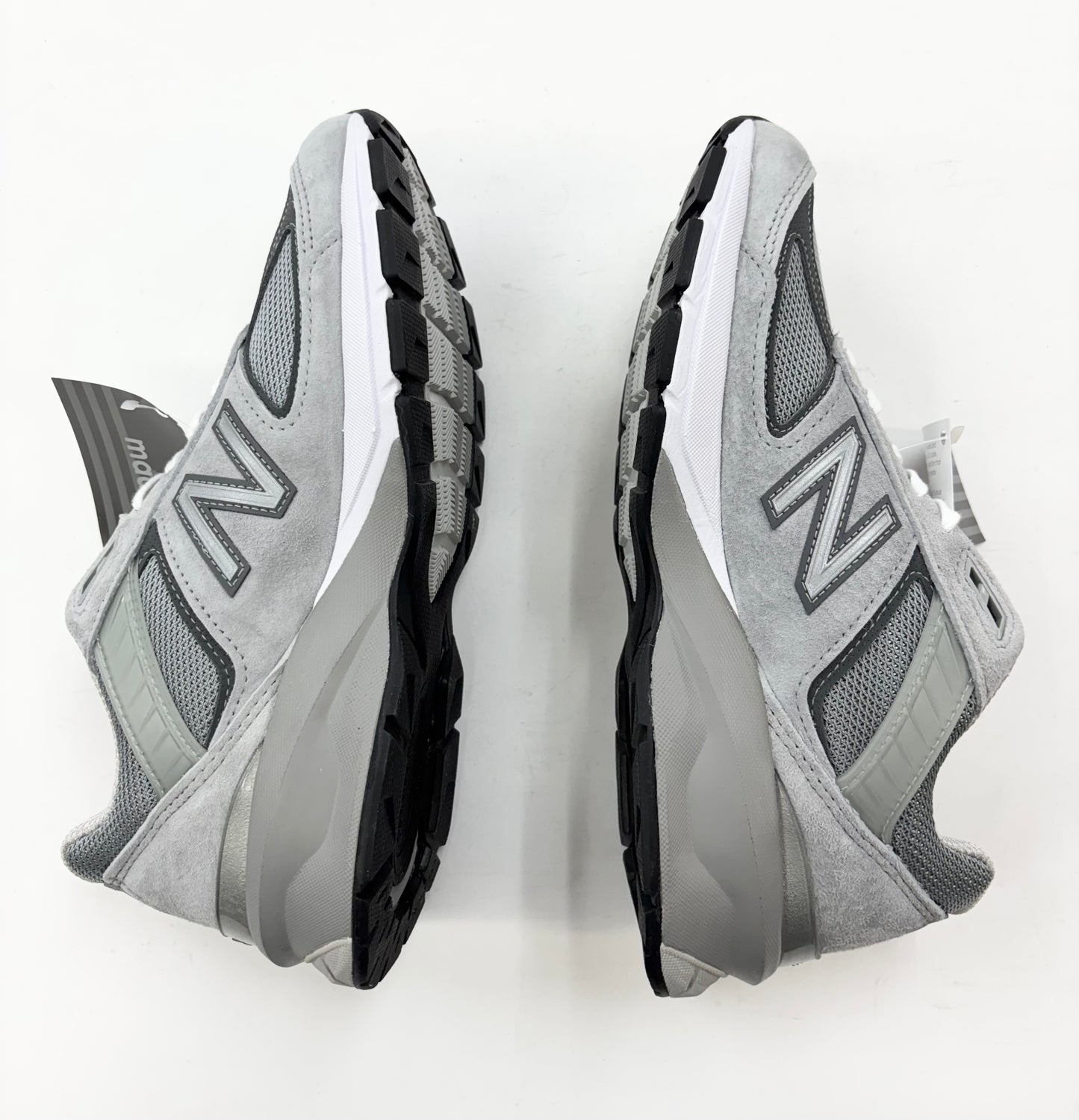 Men New Balance M990v5 GL Grey suede lifestyle classic shoes made in USA.