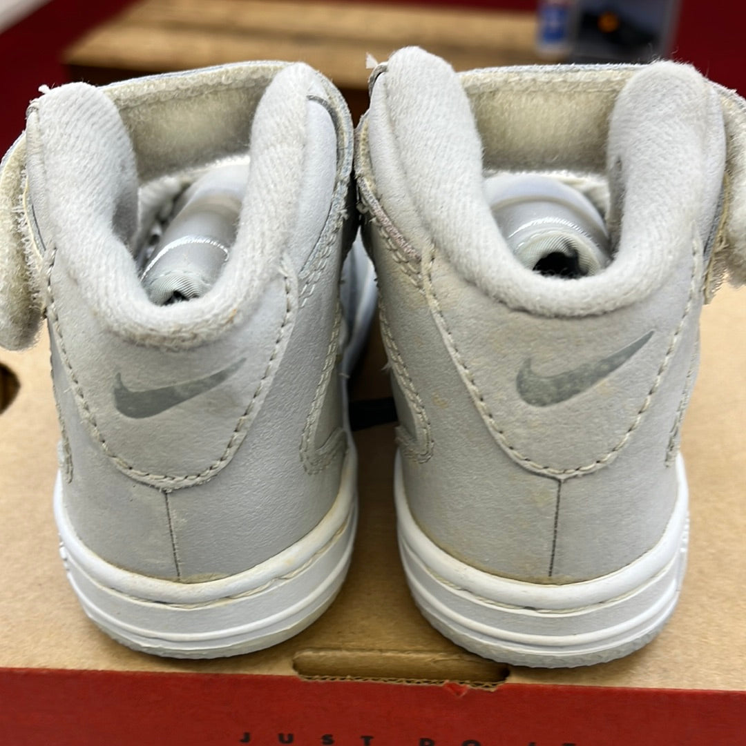 SZ 9.5C.    1996 Baby Nike AF1 Jewels