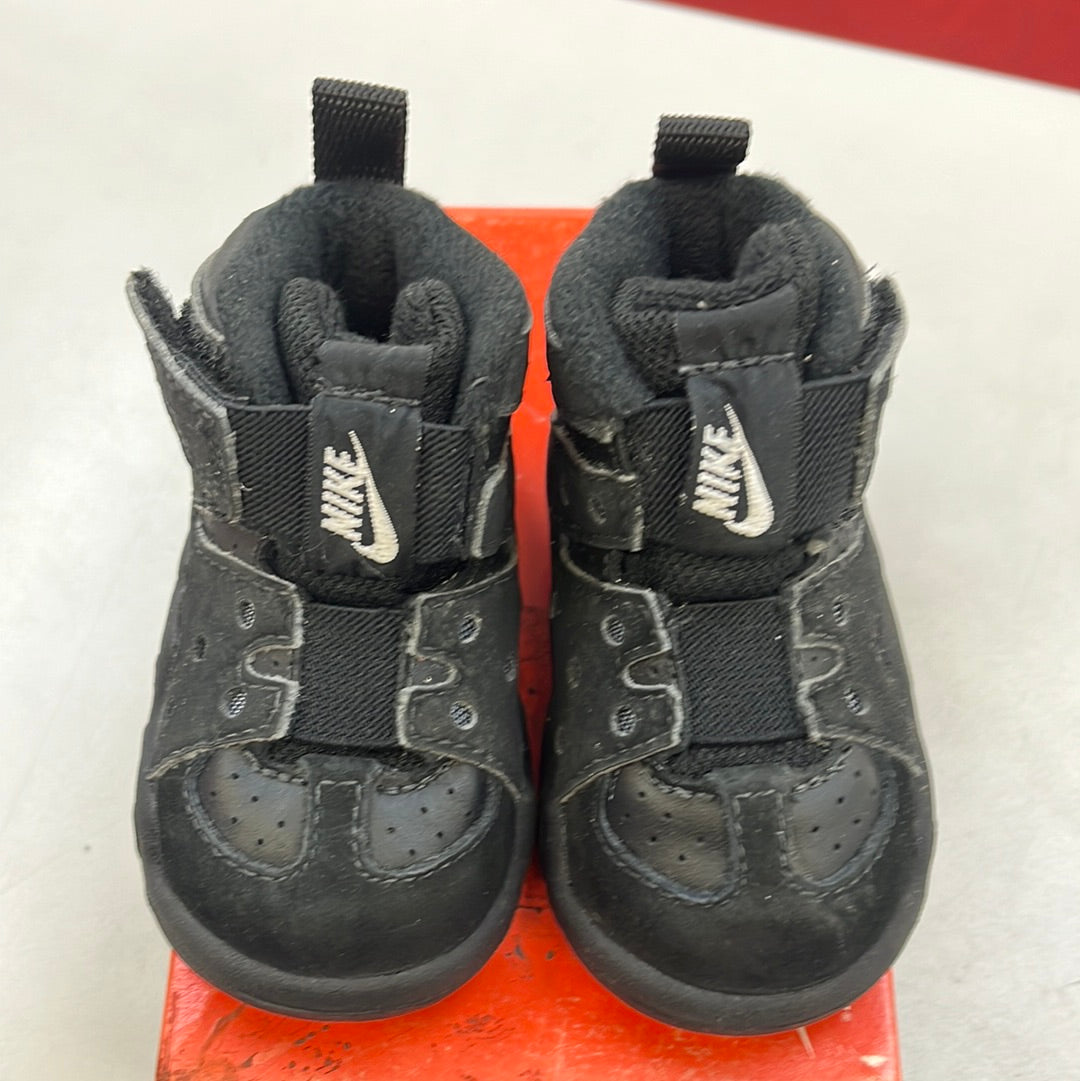 SZ 3C.       1994 Baby Nike Max CB.