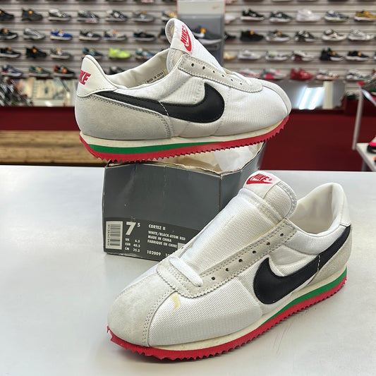 SZ 7.5 men.   1993 Nike Cortez II Cali