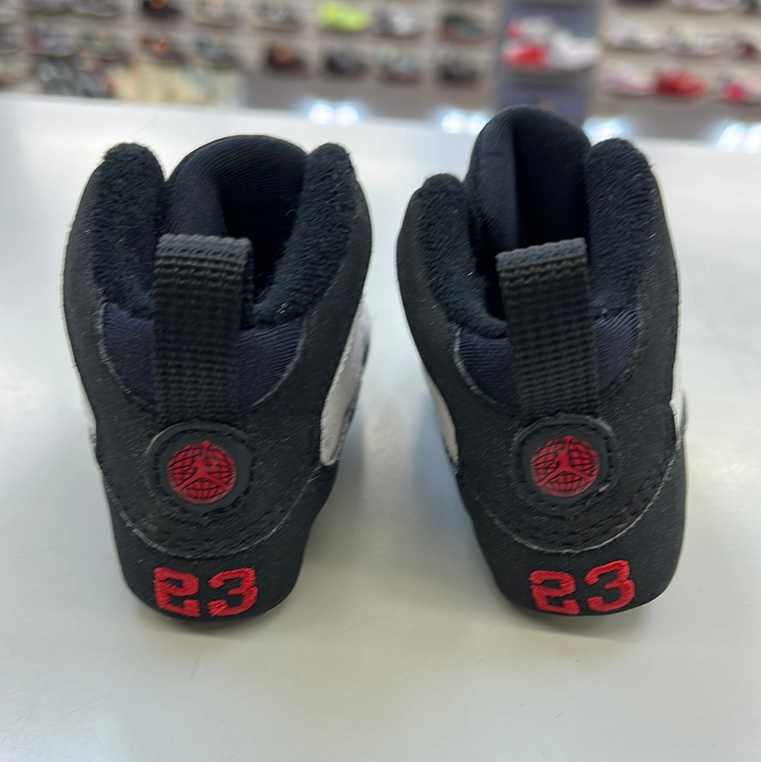 SZ 3C.      2010 Newborn Jordan IX.