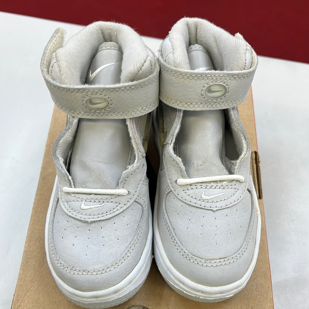 SZ 9.5C.    1996 Baby Nike AF1 Jewels