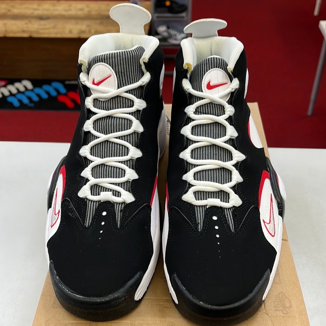 SZ 12 Men.     2012 Nike Flight one Penny.