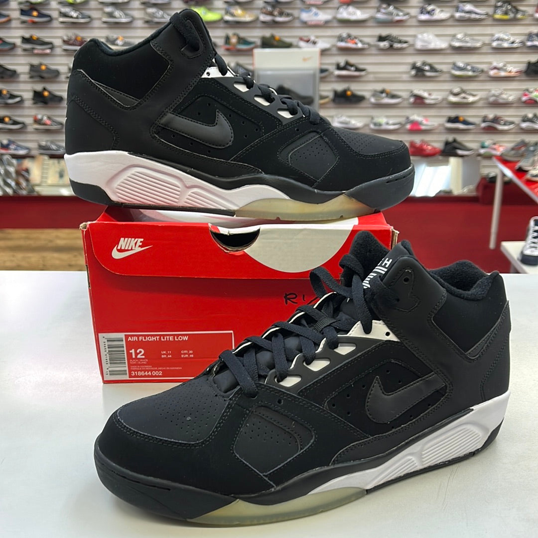 SZ 12.   2014 Nike Air Flight Lite low