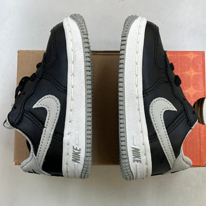 SZ: 8.5C.    2003 Baby Nike AF1 Low.