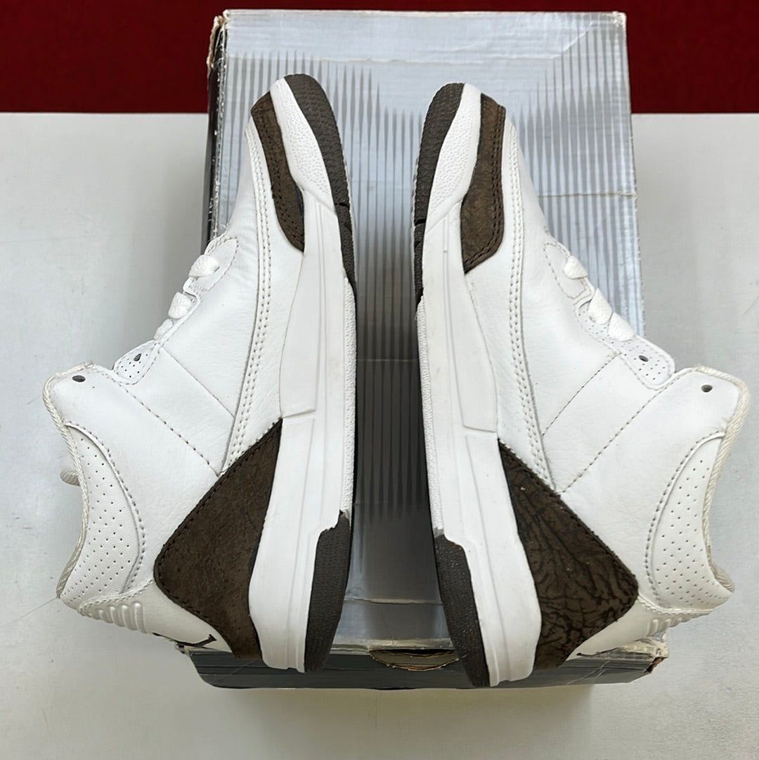 SZ 1Y.    2001 Jordan 3 Mocha.