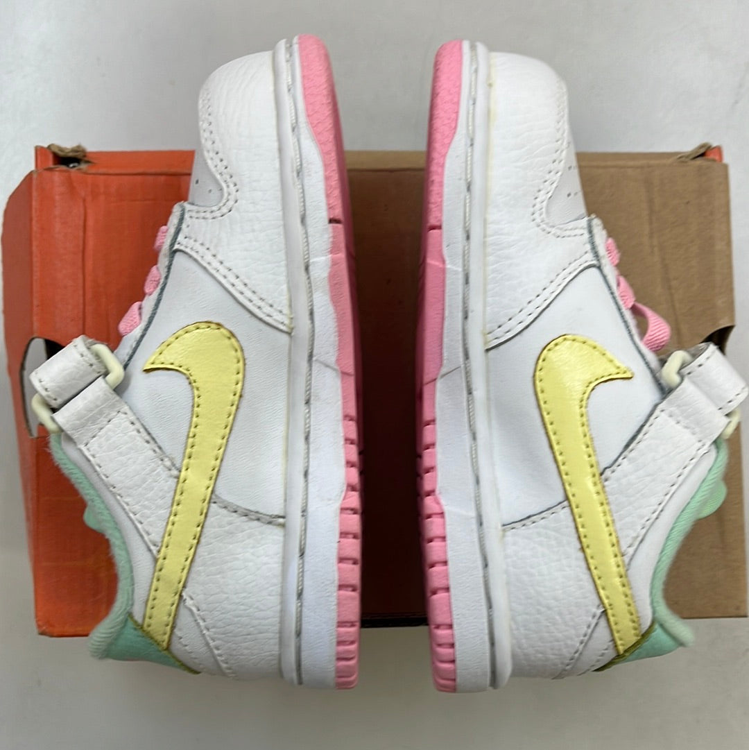 SZ 7.5C.    2005 Baby Nike Dunk Low.