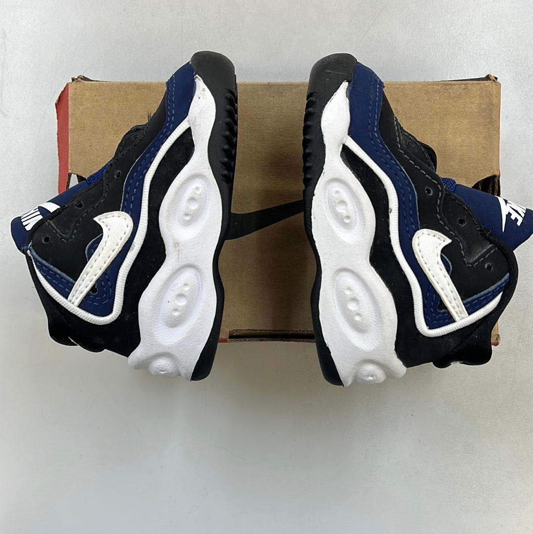 SZ 3.5C.  1996 Baby Nike Flight.