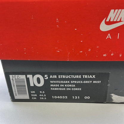 SZ 10.5 Men.      1994 DS Nike Air Structure Triax.