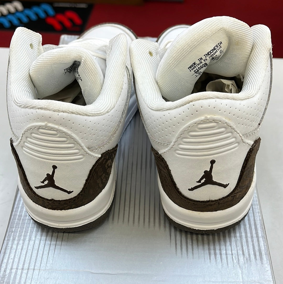 SZ 1.5Y.     2001 Jordan 3 Retro Mocha.